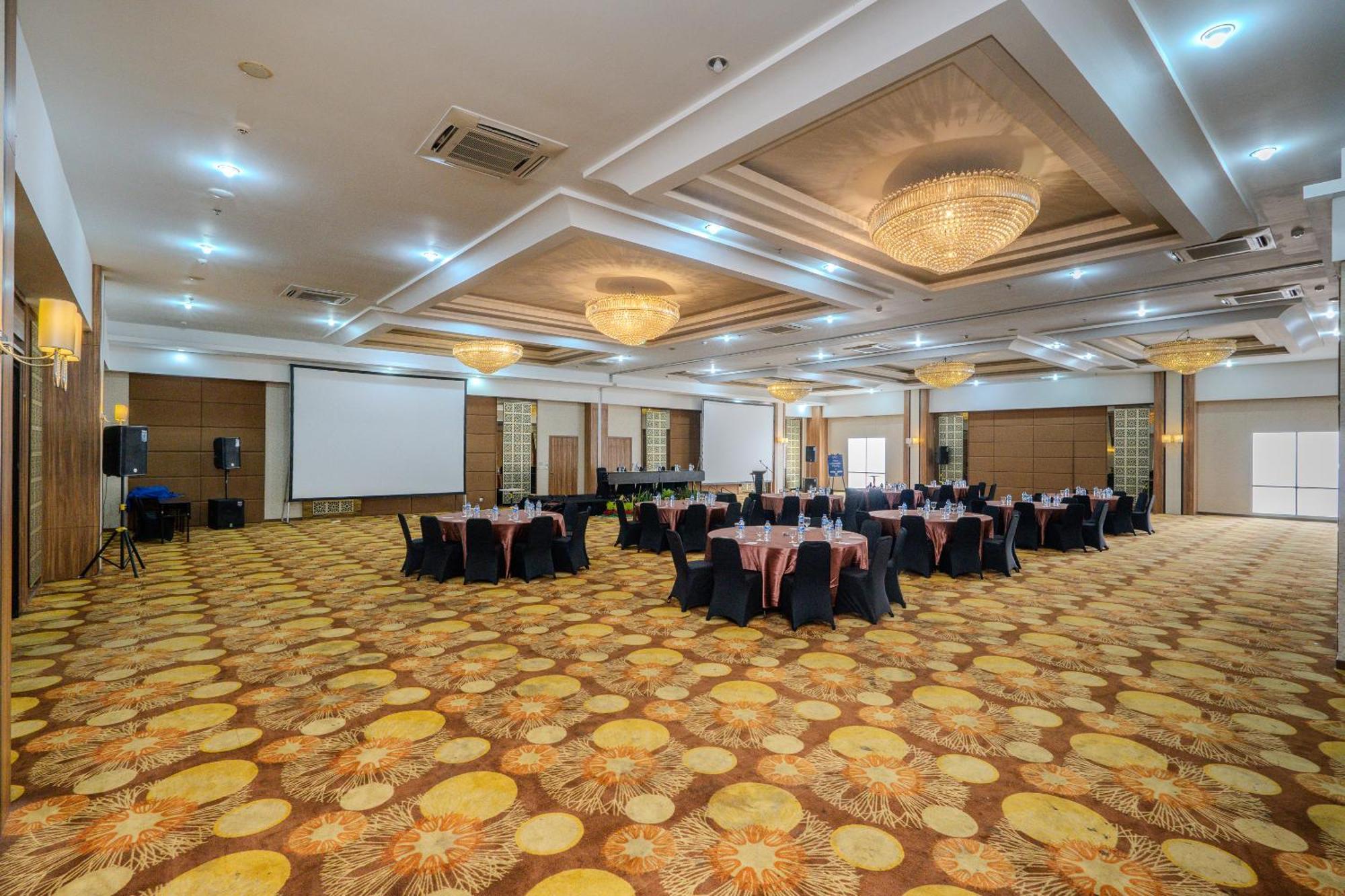 Grand Serela Yogyakarta Exterior foto