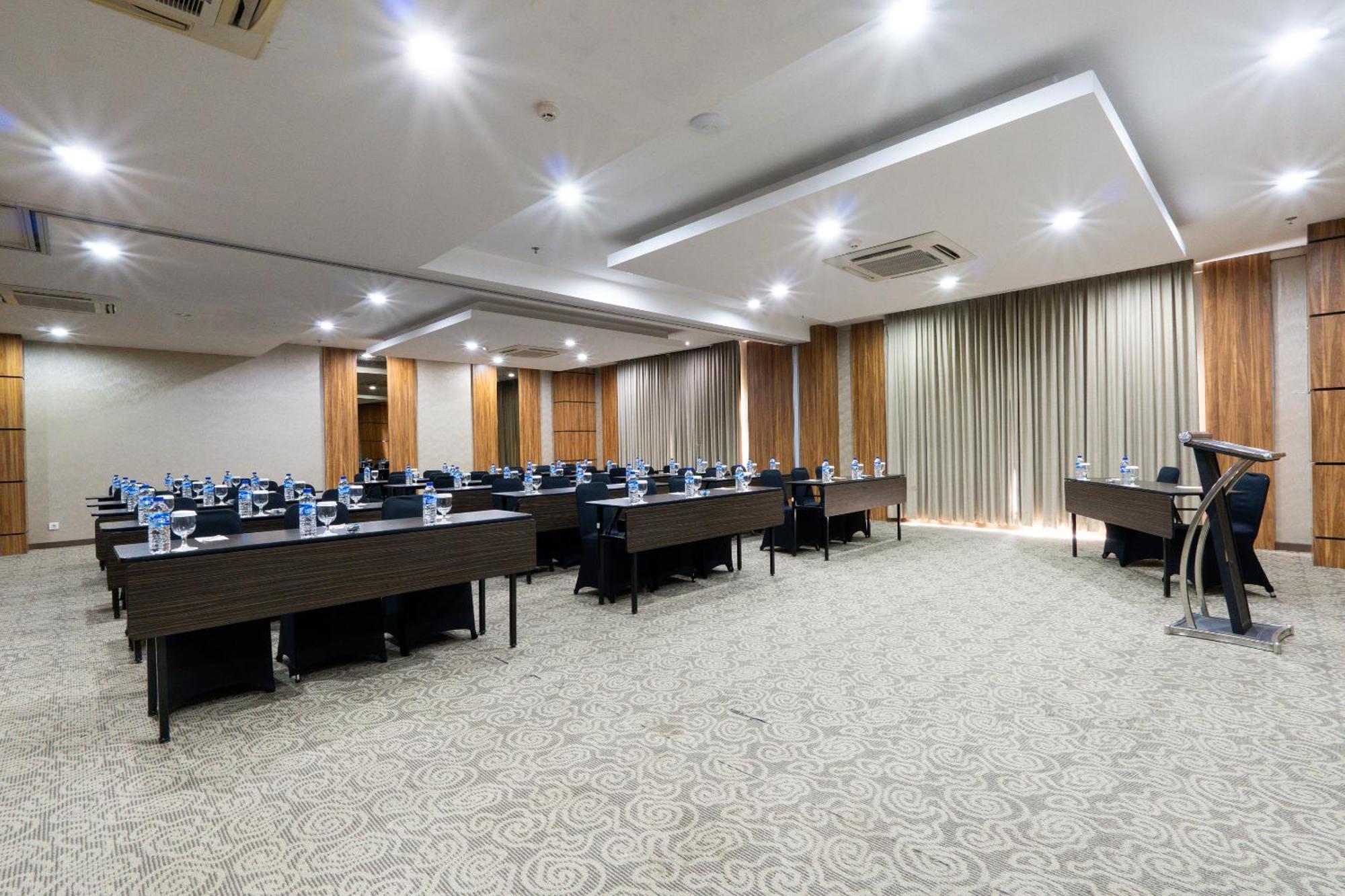 Grand Serela Yogyakarta Exterior foto
