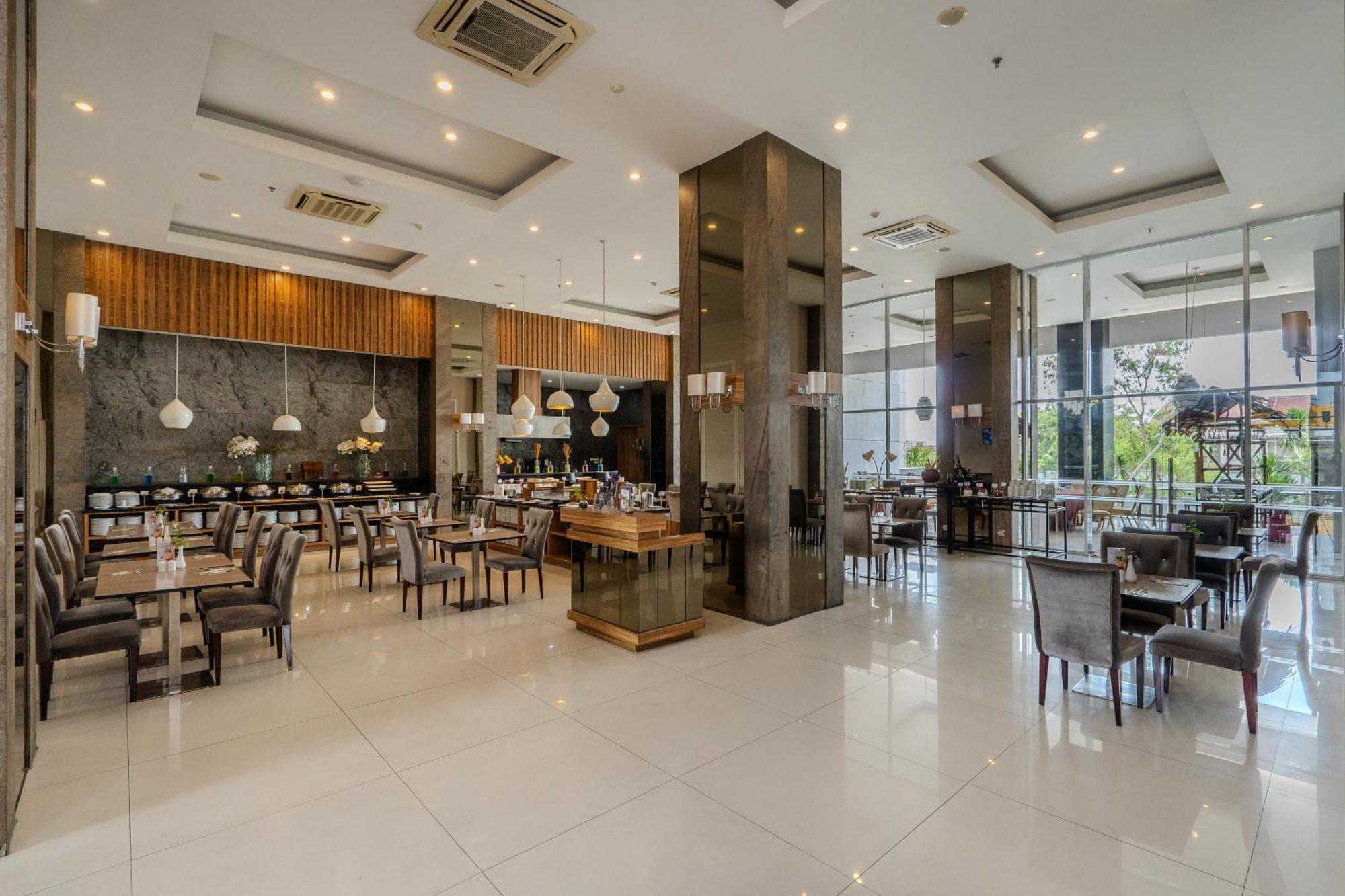 Grand Serela Yogyakarta Exterior foto