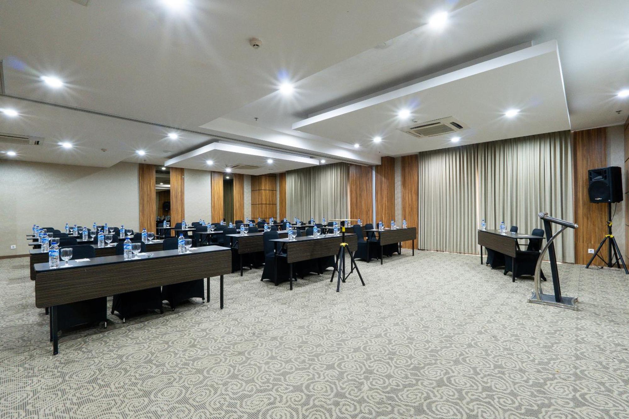 Grand Serela Yogyakarta Exterior foto