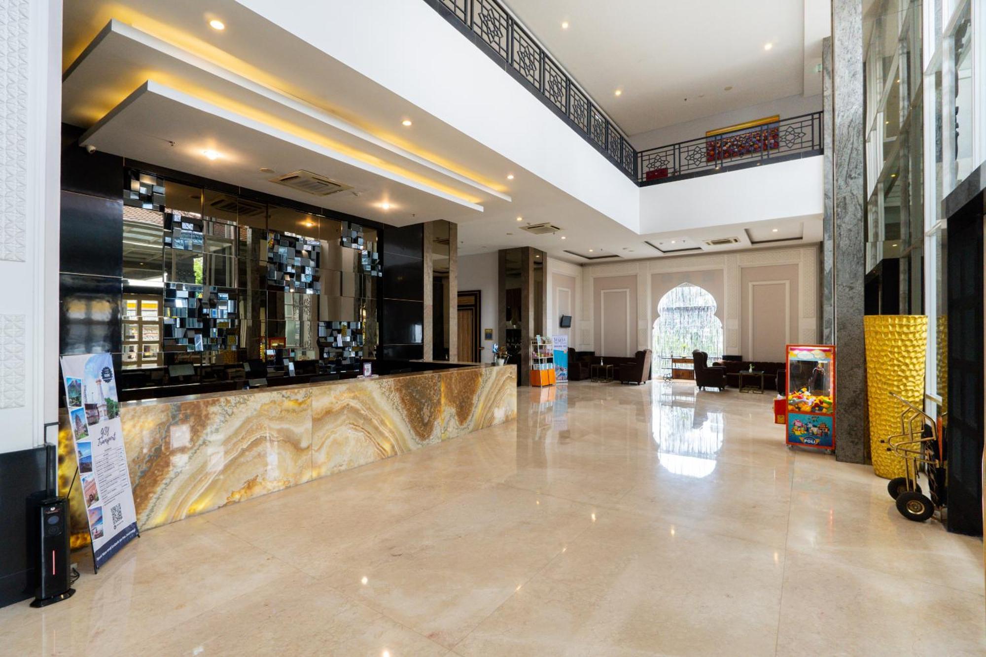Grand Serela Yogyakarta Exterior foto